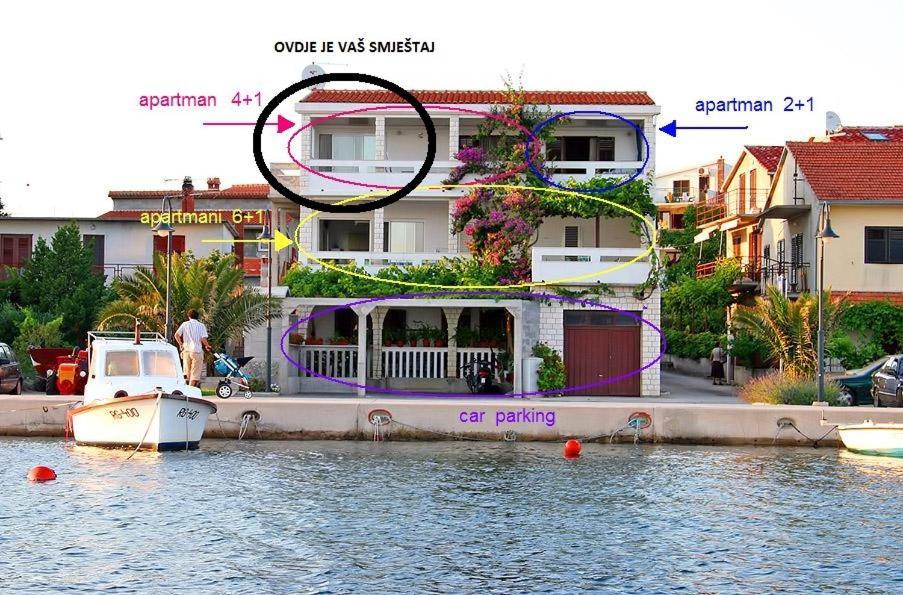 Apartmani Bilonic Rogoznica โรกอซนิซา ภายนอก รูปภาพ